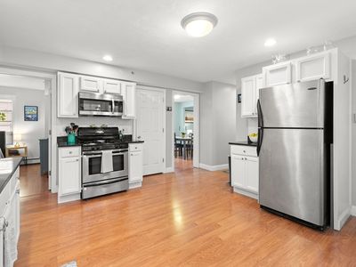 39 1/2 Harbor St Unit 1, Salem, MA, 01970