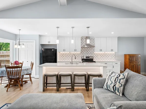 4909 Yorkshire Rd, Nashville, TN 37211