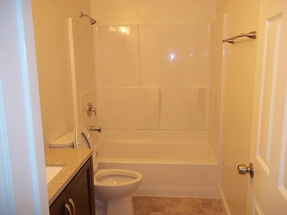 5th image of 1627 Minden Dr