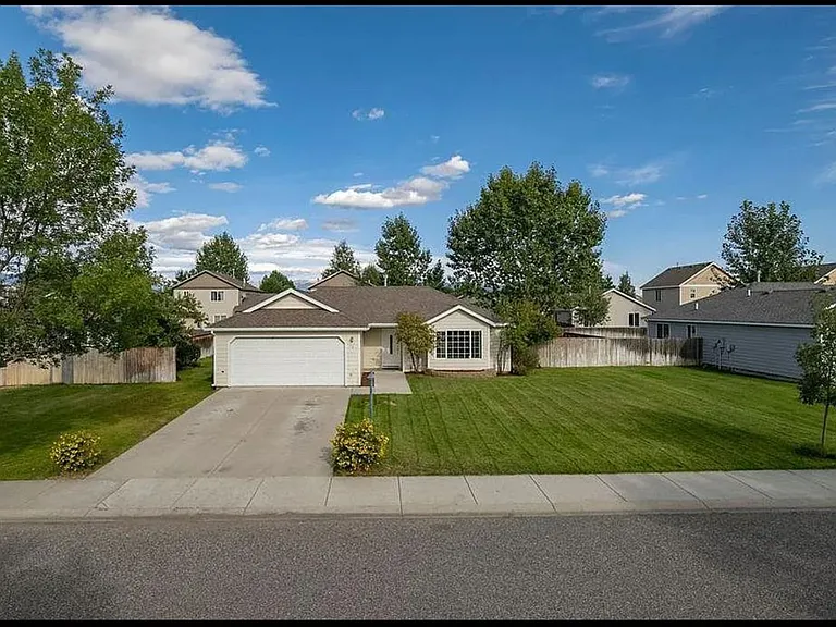 78 Shallow Brook Ln — Photo 1