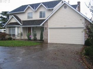 2860 NE Kelly Pl, Gresham, OR 97030