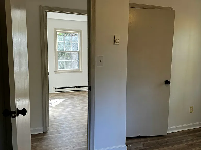 102 Busbee Ct — Photo 2