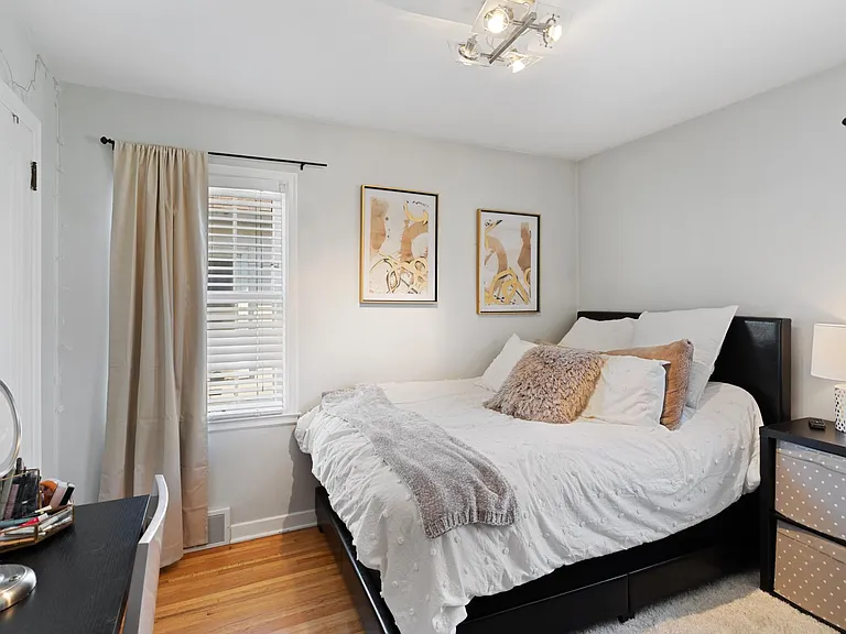 3553 Girard Ave S — Photo 7
