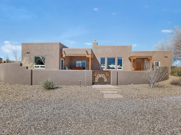 117 Doolittle Rd, Corrales, NM 87048