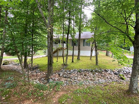 3rd image of 6036 Yeaton Glen Dr
