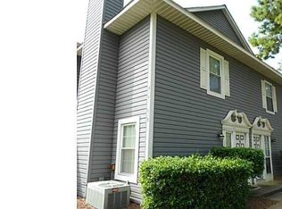 618 Ridge Cir, Chesapeake, VA 23320