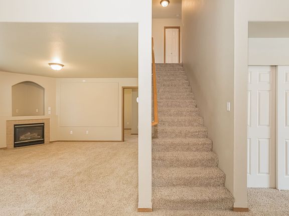 5th image of 17502 89th Ave E