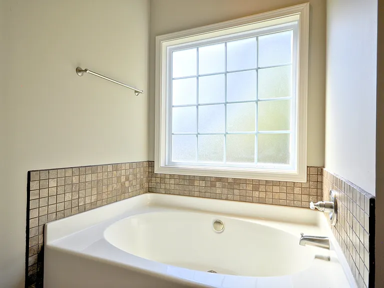 404 Leslie Wood Dr — Photo 23