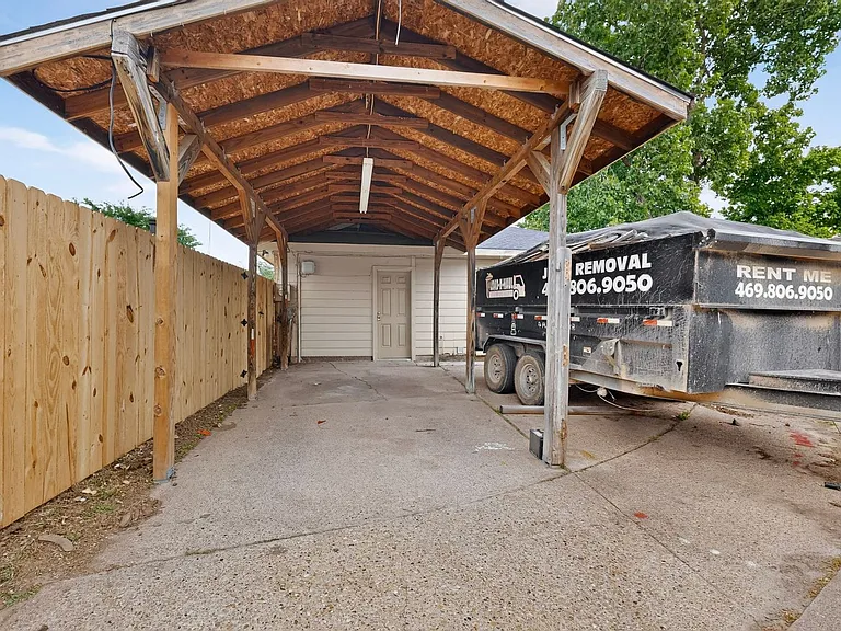 2521 Winter Oak St — Photo 40