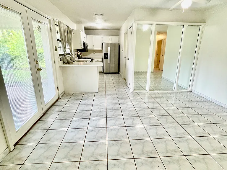 Dinning/Kitchen