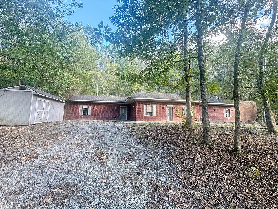 1st image of 28 Alease Dr