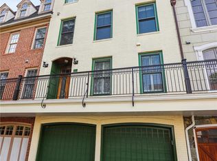 229 Locust St SE #3, Vienna, VA 22180