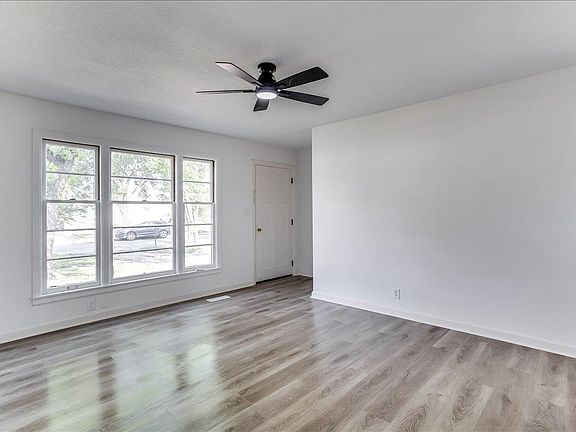 5th image of 2342 S Mosley Ave