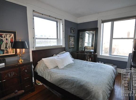 5th image of 45-08 40th St APT A33