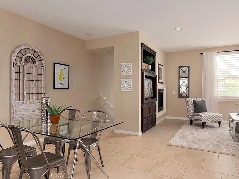 39 Brownstone Way — Photo 8