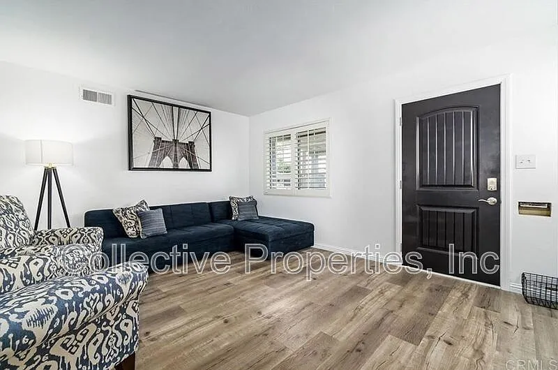3 bed, 2.0 bath, 1160 sqft, $3,700 — Photo 3