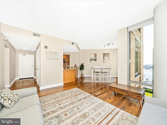 5th image of 675 President St Unit 1802