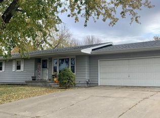 1220 Jane Way, Beatrice, NE 68310