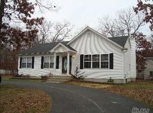 209 Orchid Dr, Mastic Beach, NY 11951
