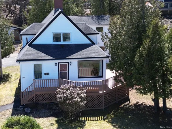 102 Manners Sutton Rd, Saint John, NB E2K 2E1