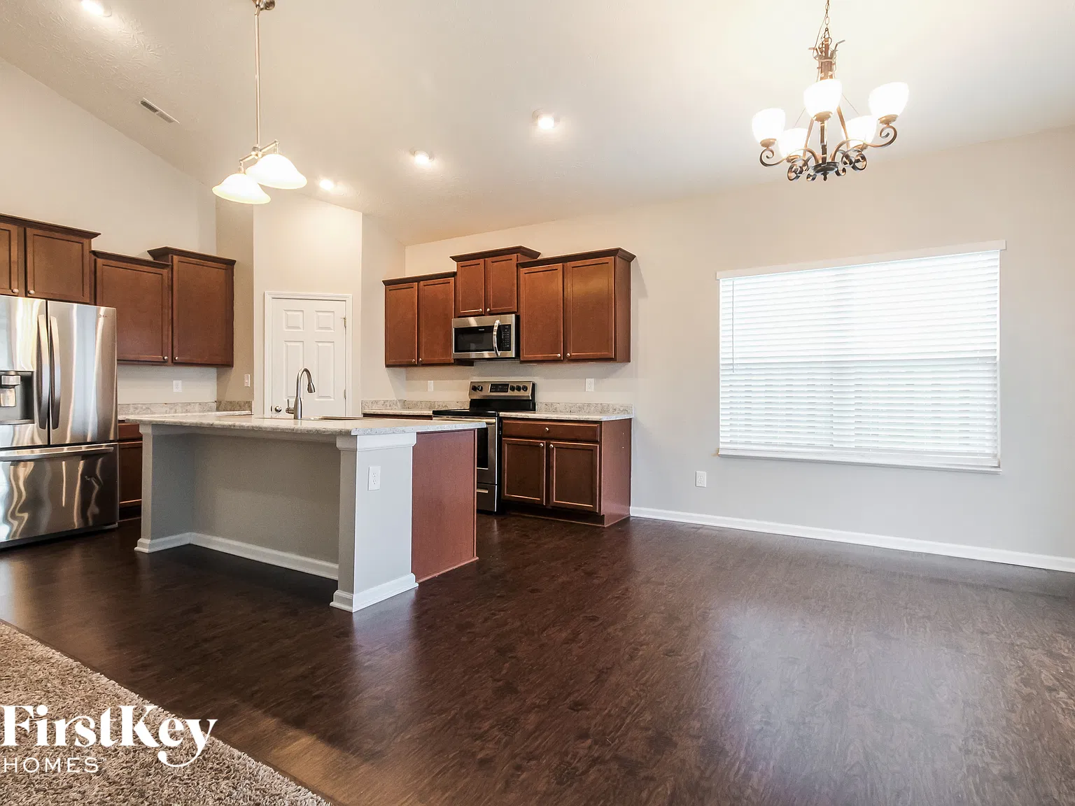 3 bed, 2.0 bath, 1804 sqft, $2,145 — Photo 4
