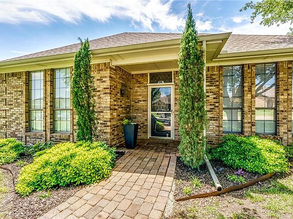 3rd image of 1608 Tawakoni Ln
