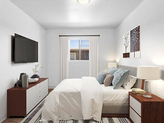 2nd image of 2020 Alderson Ave APT 3