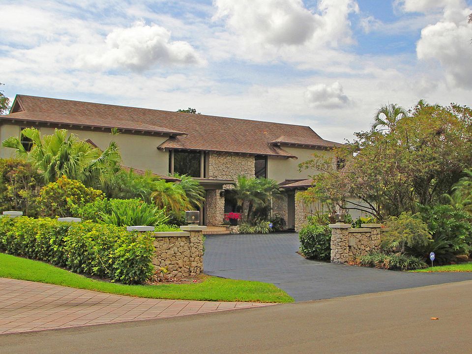 1st image of 1022 E Cypress Dr