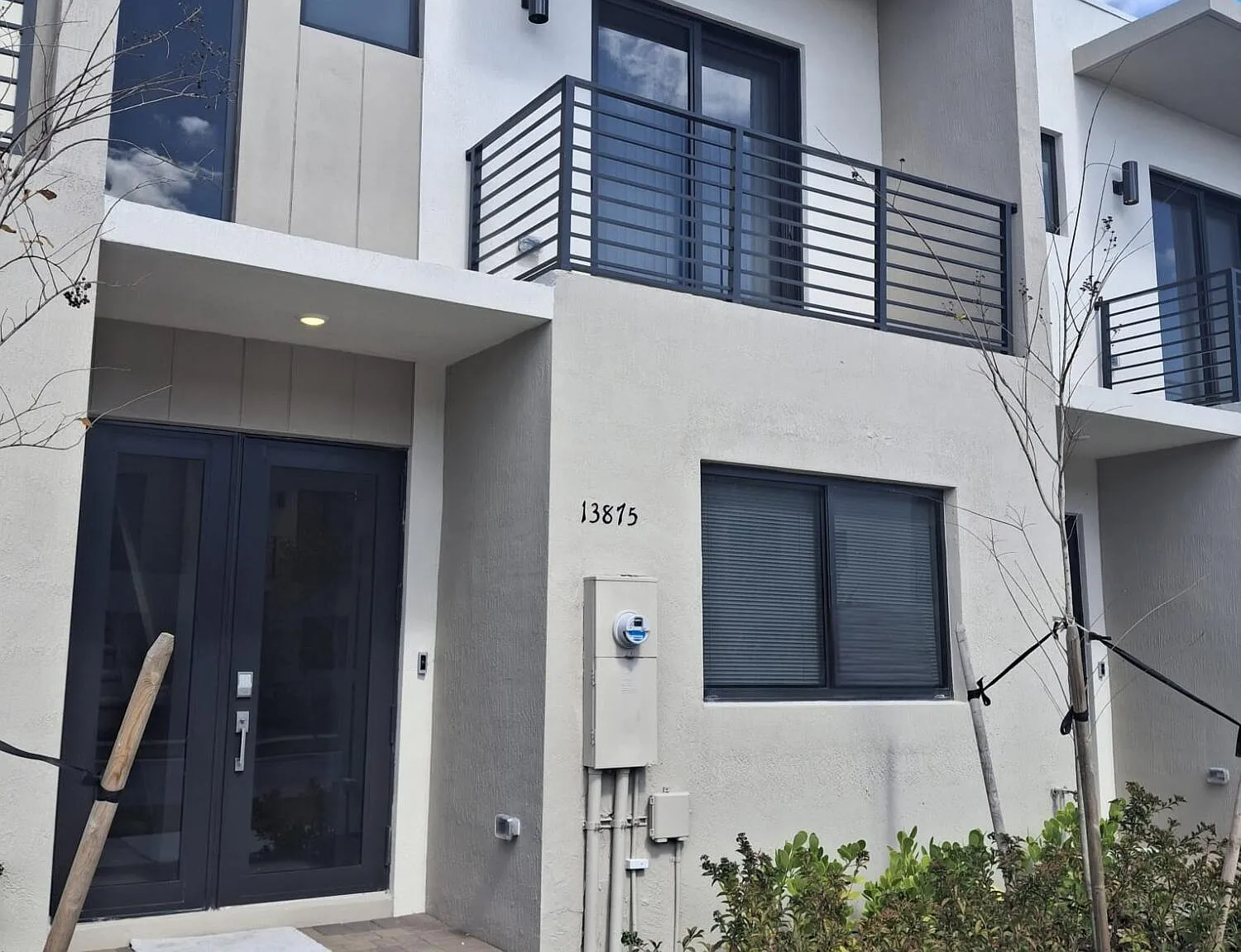 4 bed, 3.5 bath, 1436 sqft, $3,750 — Photo 1