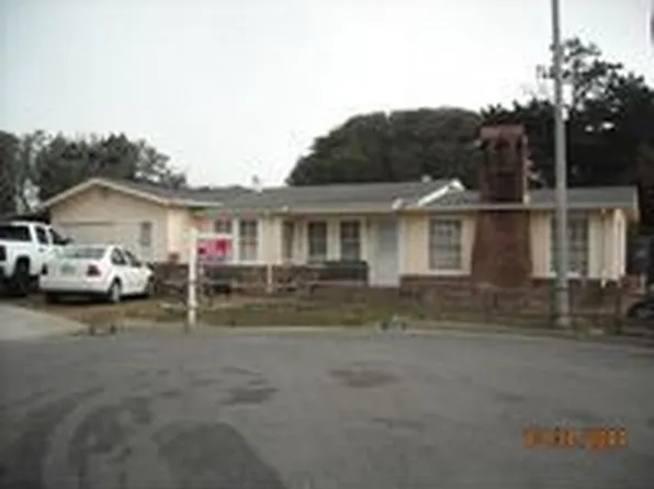 1348 Green Ct, Seaside, CA 93955