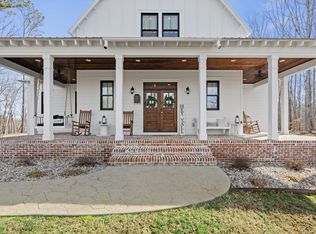 1979 Keyes Rd, Greenbrier, TN 37073