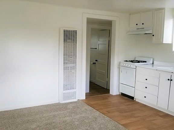 3rd image of 4566 Virginia Ave #4566