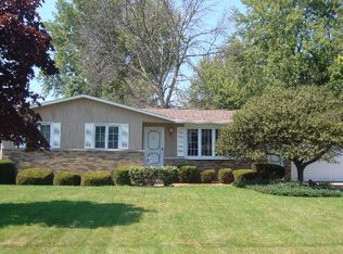 2932 Gregg Dr, Bay City, MI