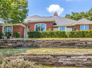 540 Ten Mile Dr, Desoto, TX 75115