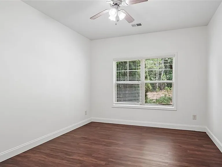 5811 Kendrix Ridge Dr — Photo 47