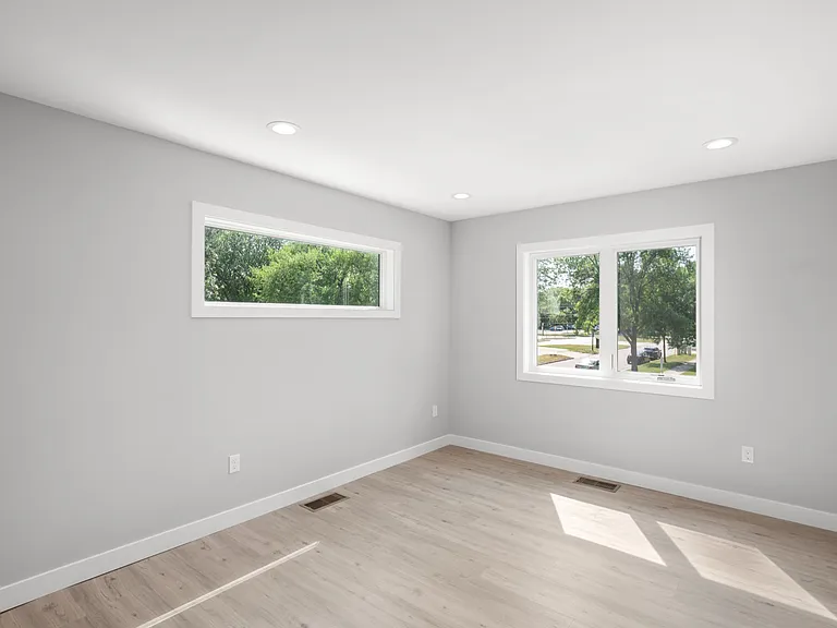 500 Cambridge St — Photo 30
