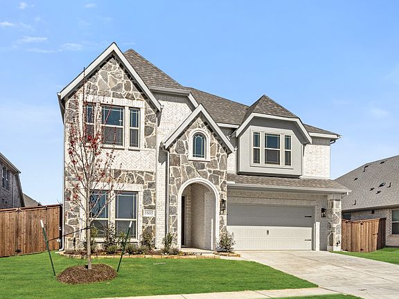 3rd image of 1605 Community Dr