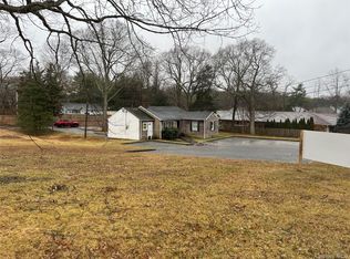 4 New lane/ Middle Country Rd Road, Selden, NY 11784