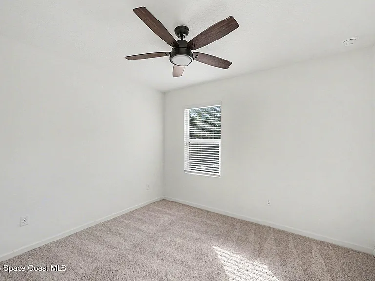 5092 Talbot Blvd — Photo 21