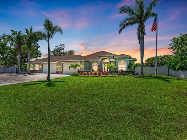 7420 Tuttle Ave, Sarasota, FL 34243