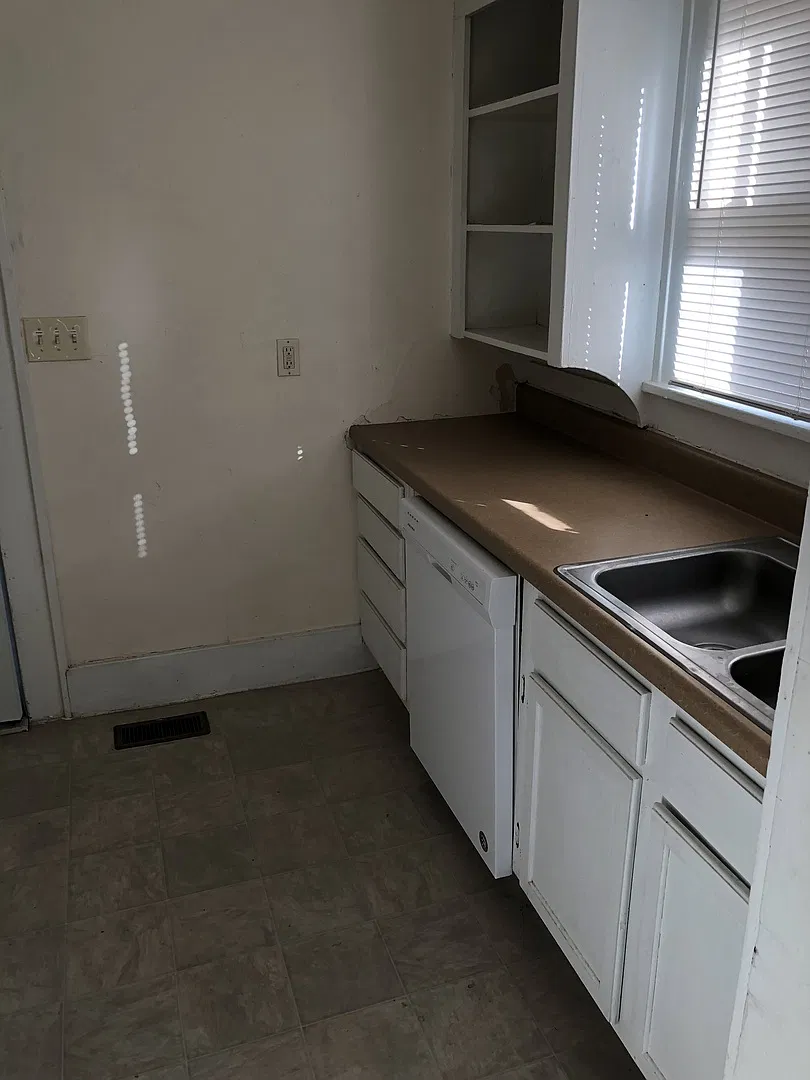 Two-bedroom house available for rent — Photo 4