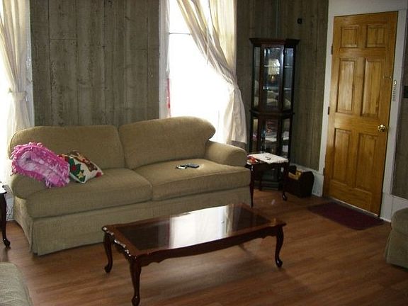 Living Room Apt B