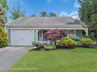 39 Sandhurst St, Manchester, NJ 08759