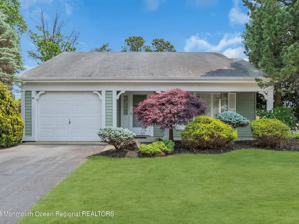 39 Sandhurst Street, Manchester, NJ 08759