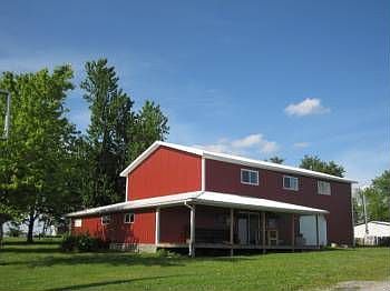 3rd image of 21226 Fir Ave
