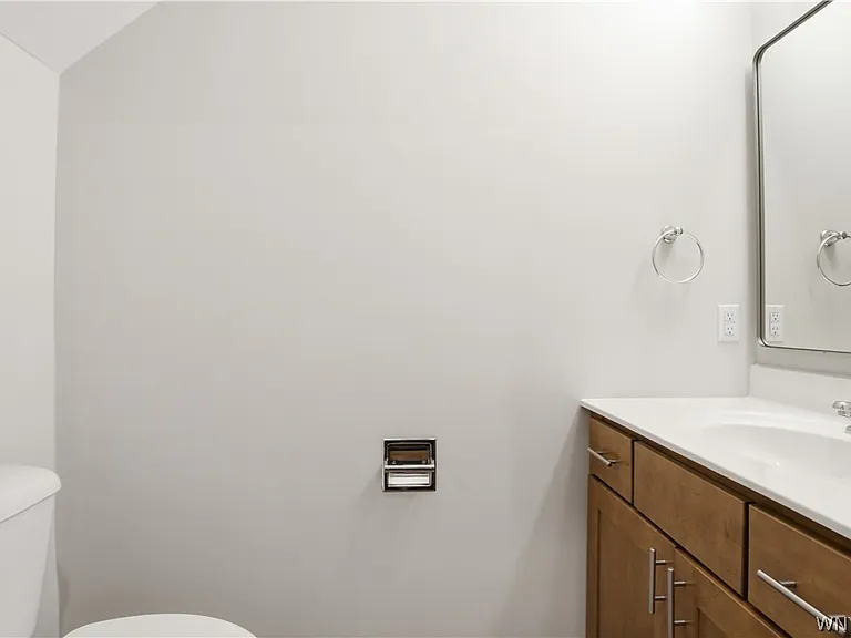 1130 Orchard Park Rd — Photo 14