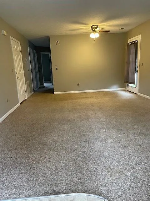2 bed, 1200 sqft, $1,300 — Photo 4