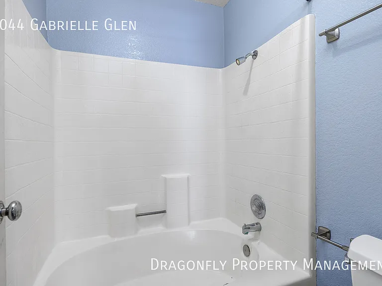 2044 Gabrielle Gln — Photo 18