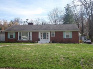 116 Park Ct, Johnson City, TN 37601