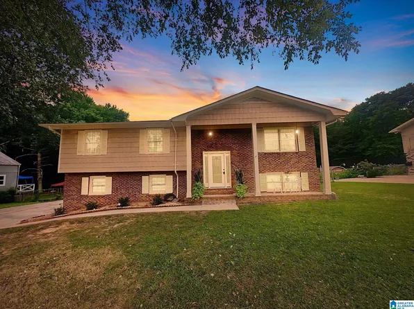 1708 Victoria Ln, Anniston, AL 36207